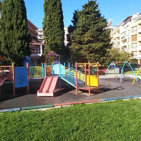 South Larisa * Несебр